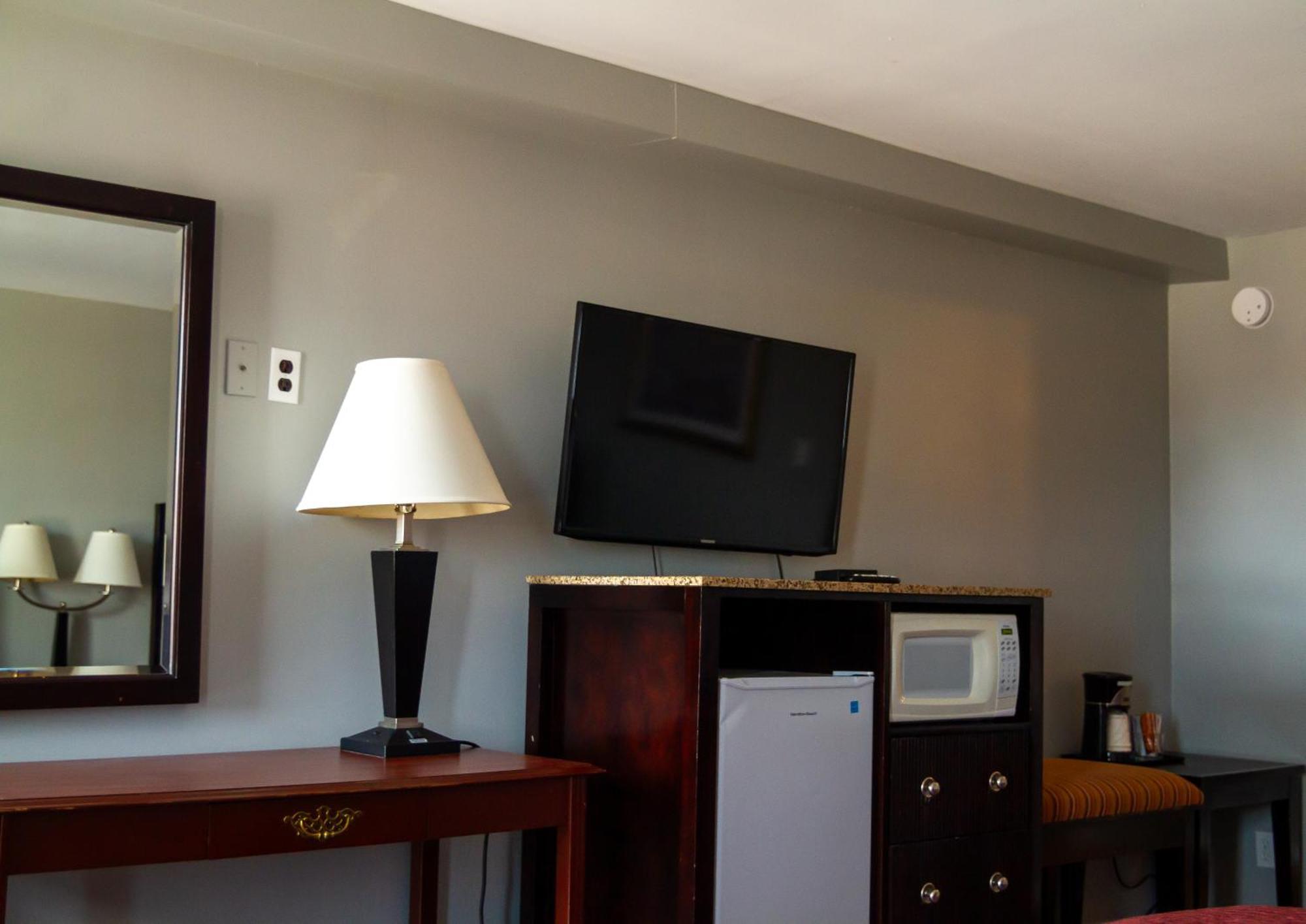 Saxony Motel Chatham-Kent Экстерьер фото