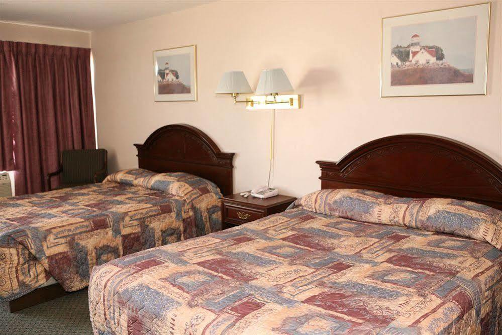 Saxony Motel Chatham-Kent Экстерьер фото